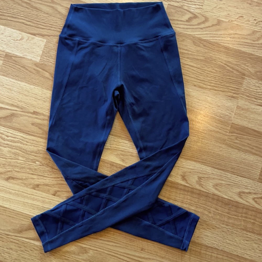 Til You Collapse Tyc Resilient Interlace Leggings - image 1